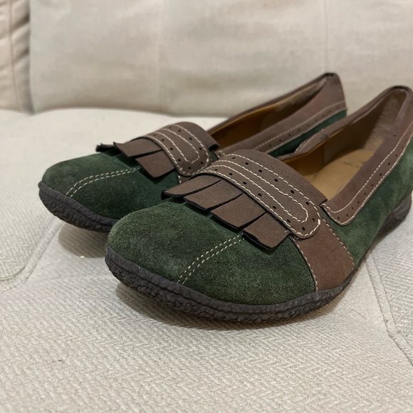 Ruff Hewn Shoes - WOMEN'S RUFFHEWN LAWDON GREEN & BROWN SUEDE LOAFER SLIP ONS SIZE 9 M